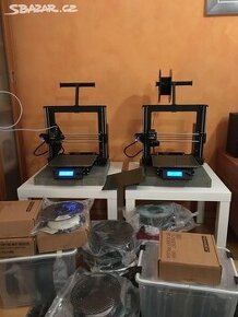 2X 3D tiskárna Prusa i3 MK3S+ +17 filamentů ZDARMA