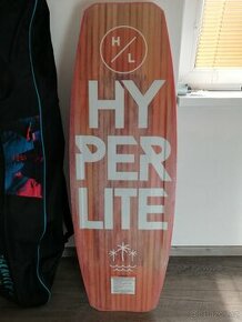 Wakeboard hyperlite + vázání ronix
