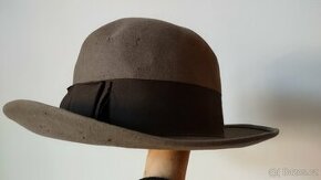 Retro vintage dámský klobouk Ed. Král Praha Smíchov, z roku