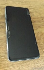 mobilní telefon SAMSUNG Galaxy S 10e, 5 let používaný