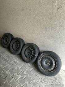 4x plechové disky 5x112 R16 zimní pneu