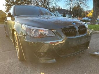 BMW e60 545i na dily