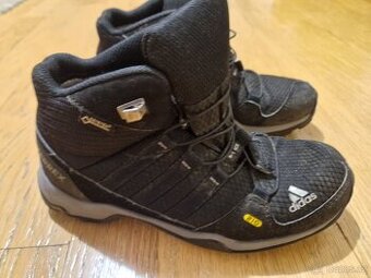 Adidas Terrex turisticke trekové boty vel. 33