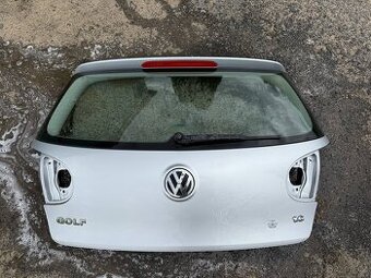 Kufr Volkswagen golf 5