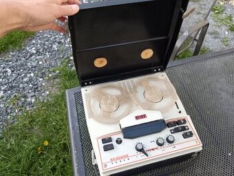 Magnetofon Student Tesla B47