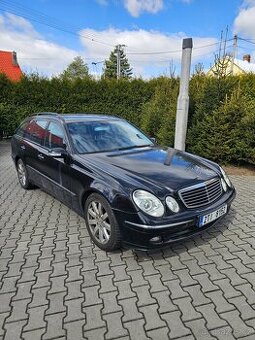 Mercedes w211 E500 4matic 5G tronic v kombíku