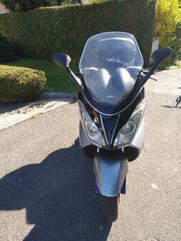 Skútr Aprilia Atlantic 250, r.v. 2004