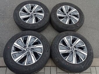 TOP LETNI al 17" ORIGINAL NEJNOVEJSI MODEL HYUNDAI TUCSON