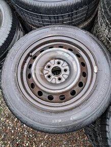 Pneu s diskama R15"