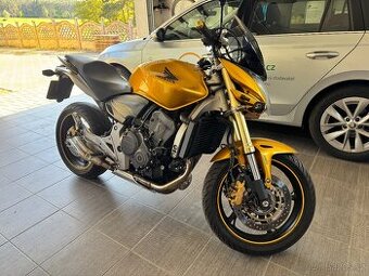 Honda CB600F Hornet - 1. majitel, skvělý stav, 21tkm