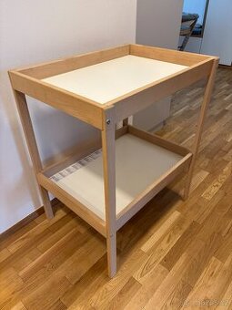 Přebalovací pult IKEA