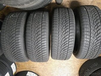 225/45 R18 Goodyear Ultragrip Performance zimní - JAKO NOVÉ