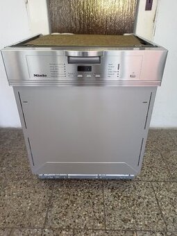 Myčka nádobí Miele G 1143 SCi