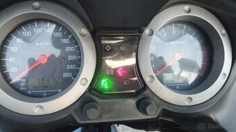 Suzuki V-stro DL 1000