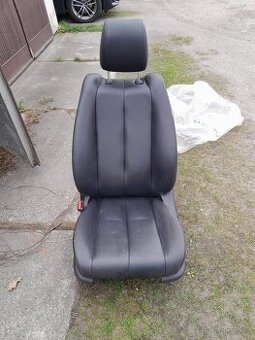 Mazda cx7 sedacky