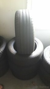 Good year 225/55 r17 runflat