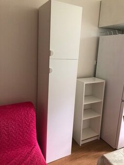 Rezervováno: Bílá skříň za odvoz - 1