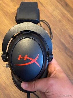Prodám HyperX Cloud II drátová sluchátka – Výborný stav