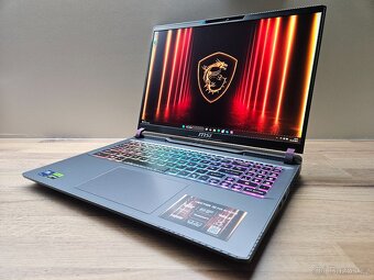 RTX 5070 Ti 12GB_MSI VECTOR 16 HX AI_U7-255HX_16GB_240HZ - 1