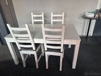 Rozkládací stůl 140cm x 84 cm