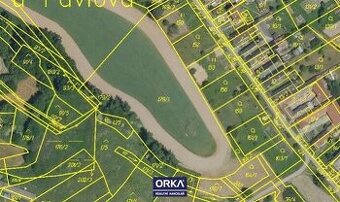 Prodej, podílu o velikosti 5/12, pozemky Lechovice u Pavlova