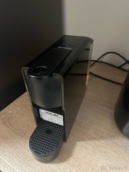 Kávovar nespresso