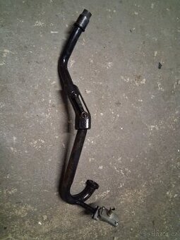 Yuki tr, sm  trubka výfuku