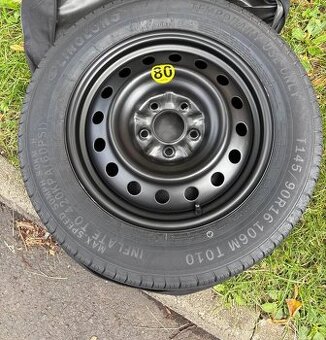 Nissan,Dacia, Renault 145 90 16 nový stav střed 60,1 l