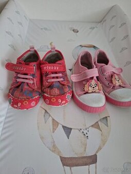 Plátěné tenisky 25/27