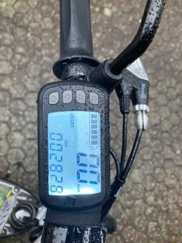 Elektrokoloběžka Ultimate CSB Captain 1000 W bílá