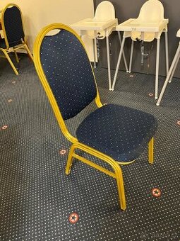 200x stohovatelné židle restaurace konference