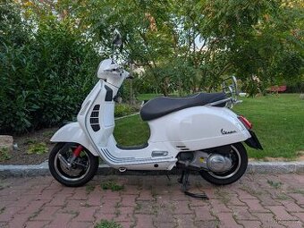 Vespa GTS Super 300