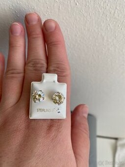 Stříbrné náušnice různé druhy zirkony