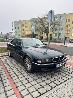 735i e38