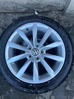 VW Golf 7 originál alu kola Dijon R17 5x112 ET49