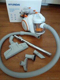 Vysavač Hyundai v záruce do 06/2026