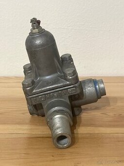 Regulátor tlaku vzduchu pro traktory