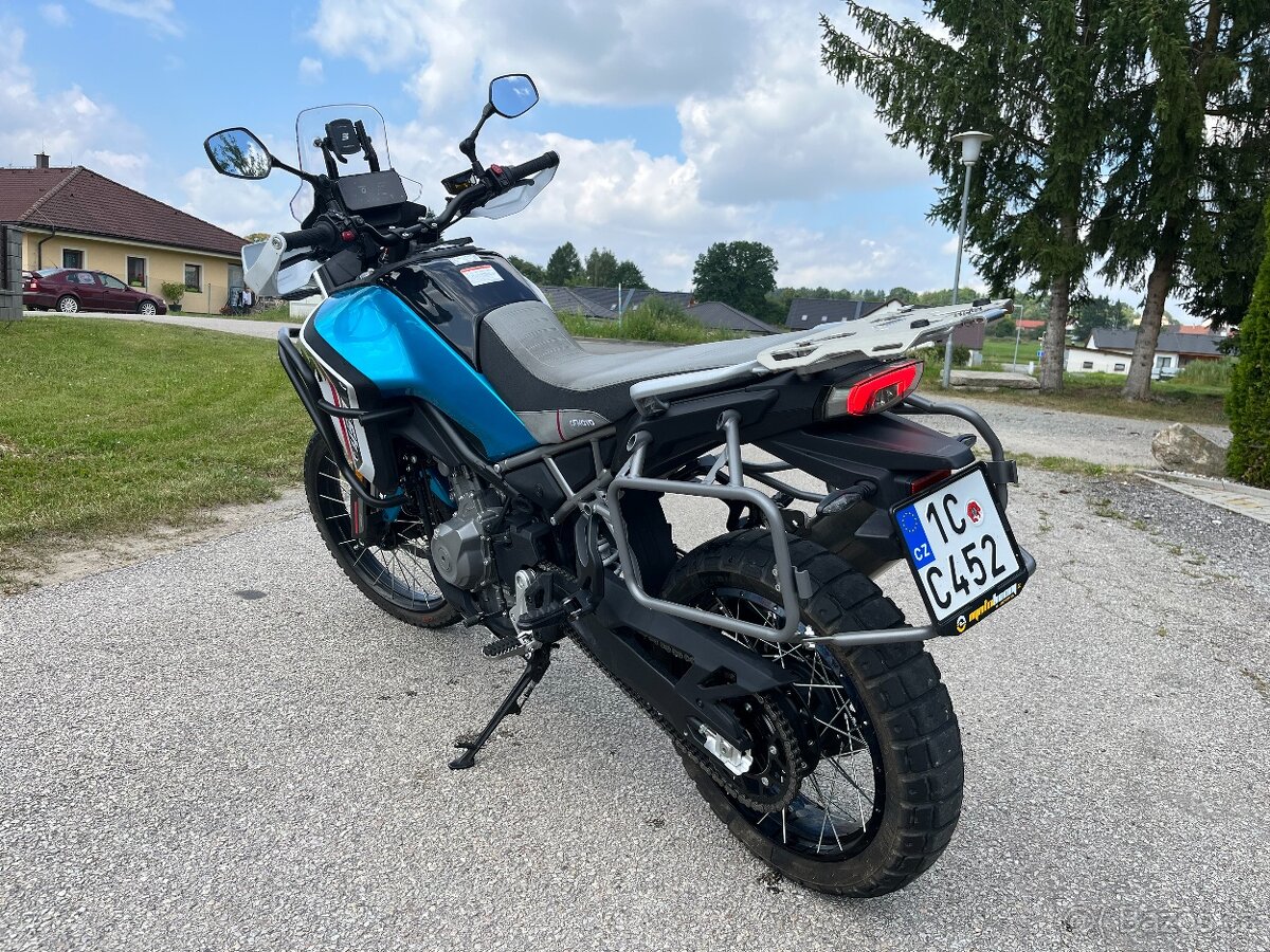 CF Moto 450MT