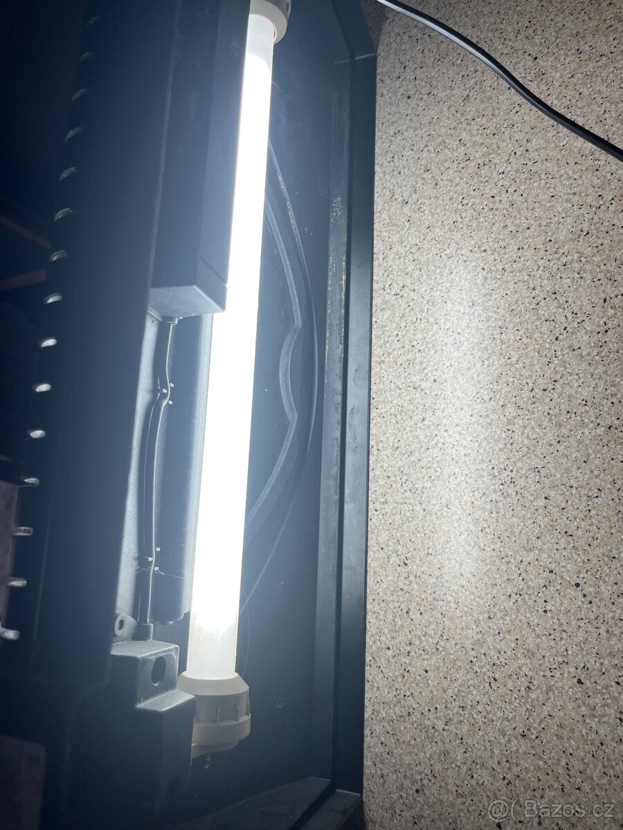 Kryt 60x30 na akvarium Diversa - 2