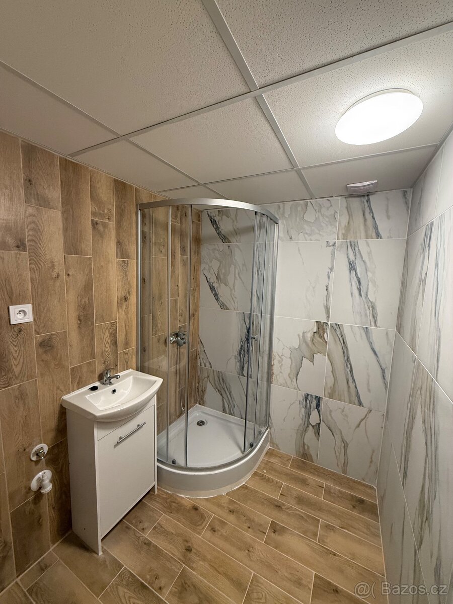 Pronájem bytu 2+1, ul. Pod Břízami, Chomutov, TOP STAV - 2