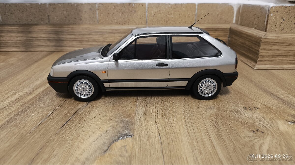 Model Volkswagen Polo G40 1:18 Otto Mobile - 2