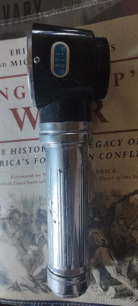 Lampa na bankovky se světlem - 2