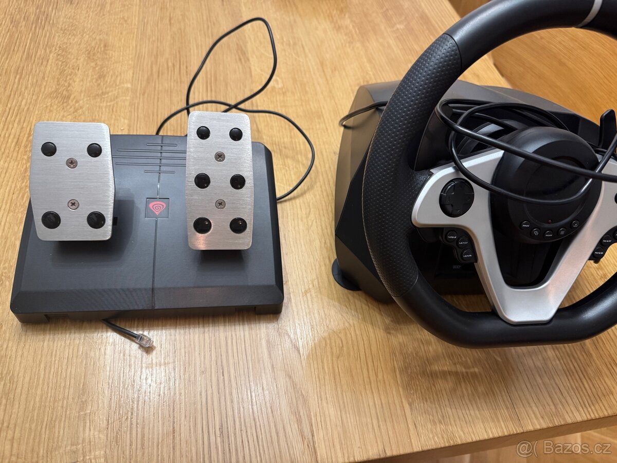 Herní volant - 2