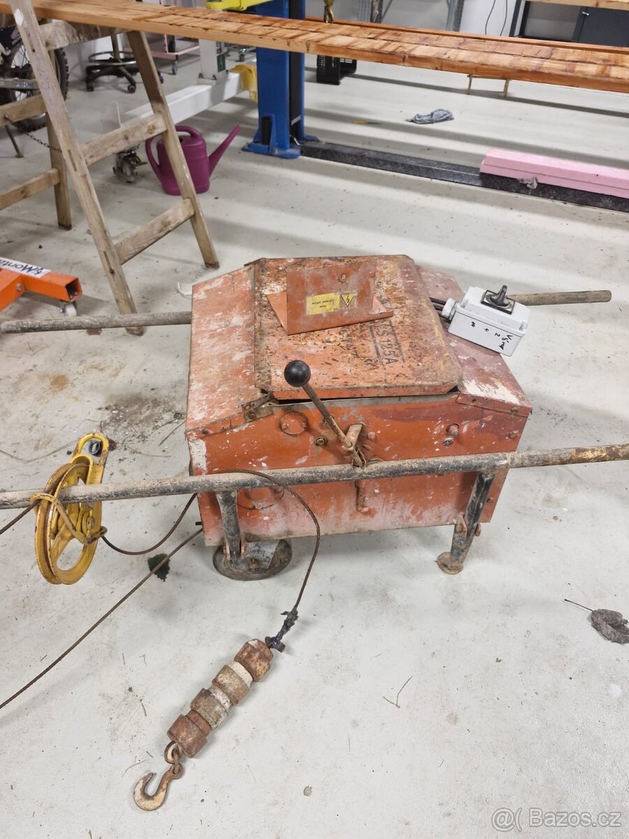 Stavební vrátek - 2