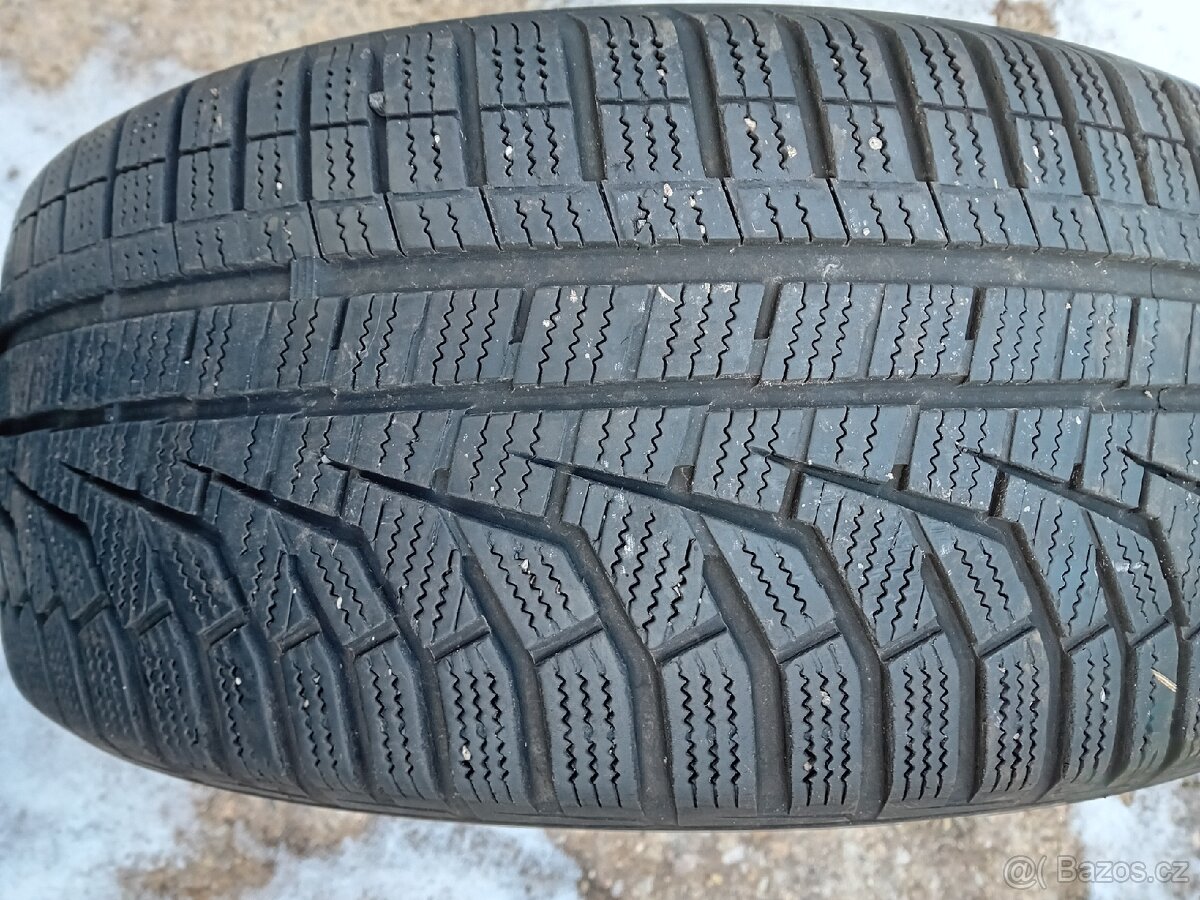 Prodám Sadu pneu 215/45/18 Top zimni - 2