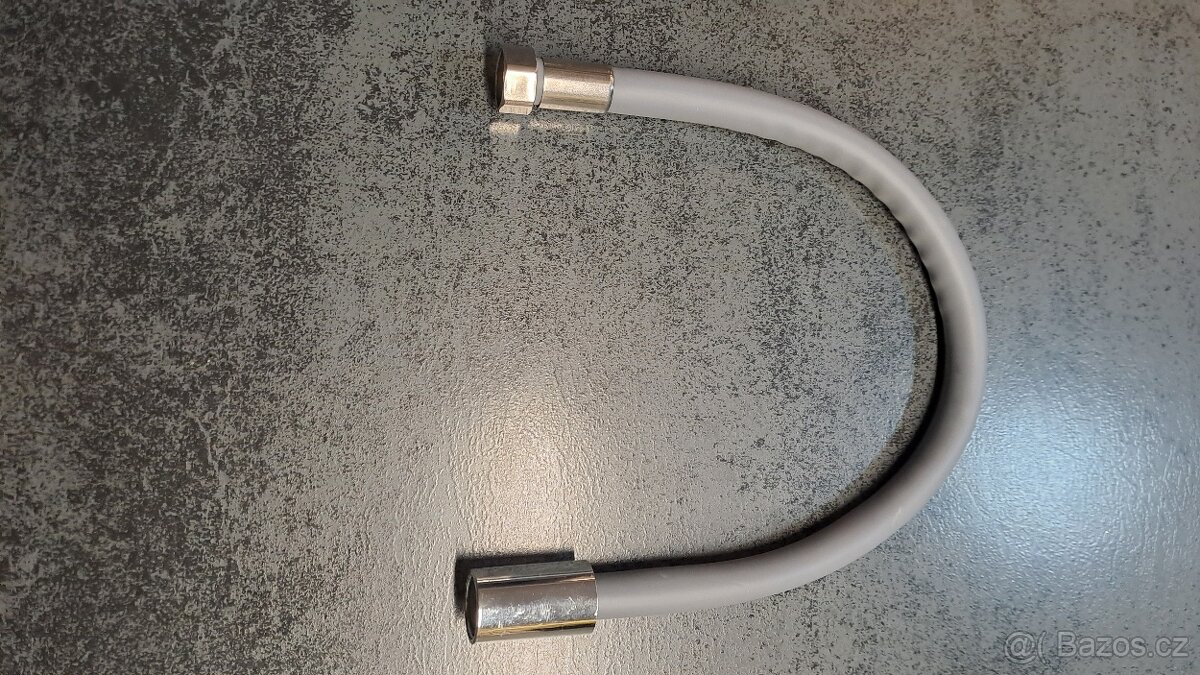 Ohebný nástavec na vodovodní baterii 50 cm - 2