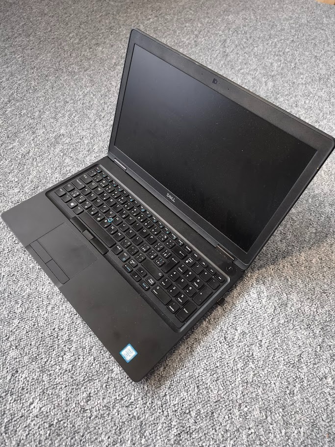 Notebook Dell Latitude 5590 - 2