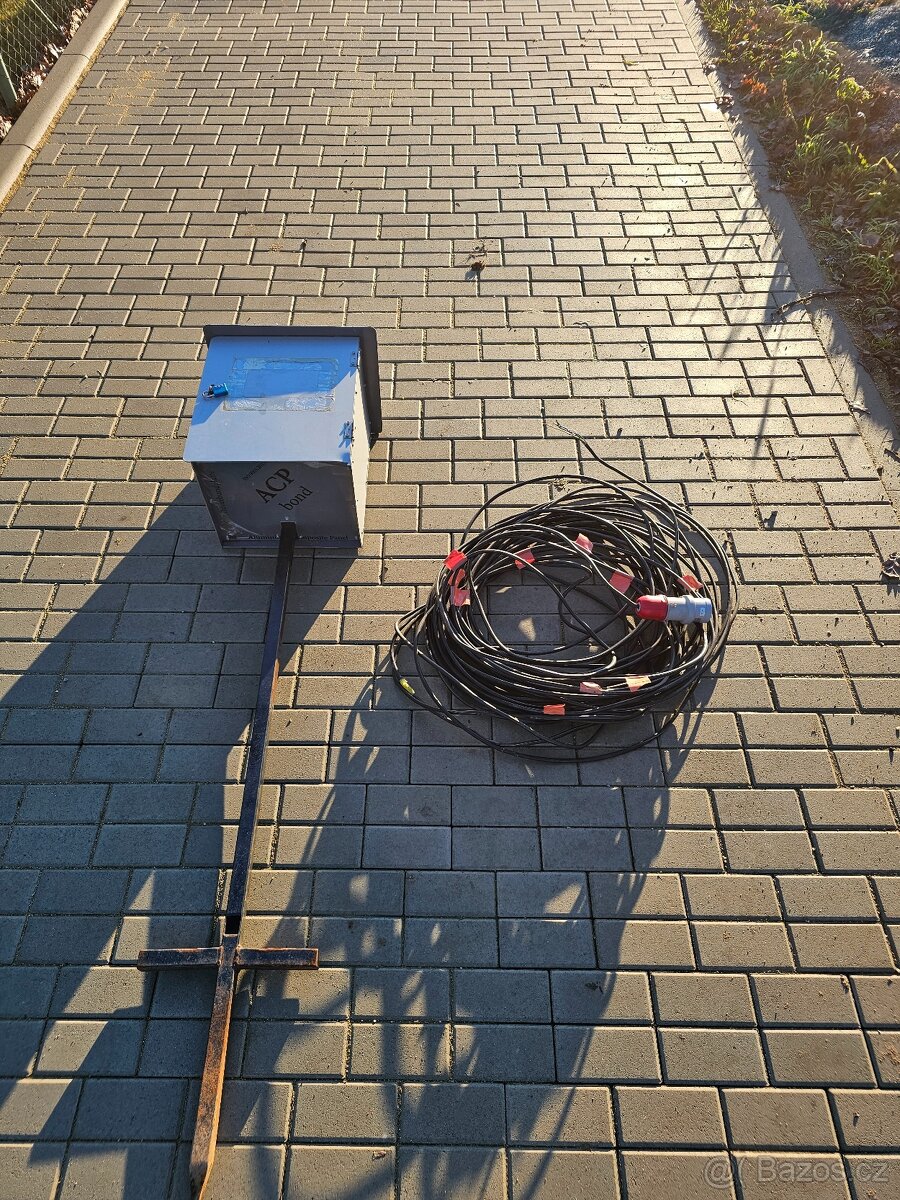 Stavební rozvaděč + kabel 60m - 2