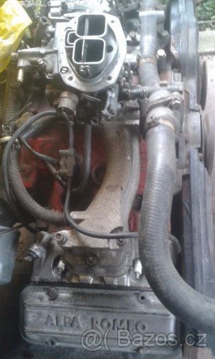 Motor Alfa Romeo 33 - 2