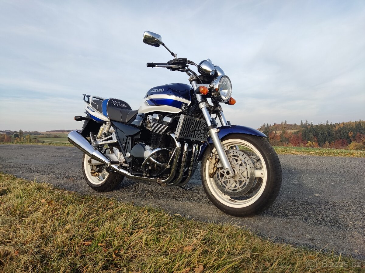 Suzuki GSX 1400 - 2